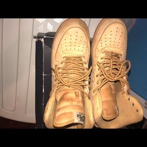 Nike Air Force 1’s Size 9